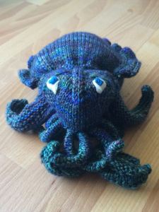 Cuttlefish I recently knitted.
